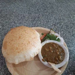 Chetram Pindi Chole Paneer Bhature