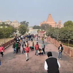 Chhattarpur Temple