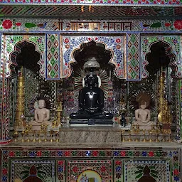 Choudharan Bai Digambar Jain Mandir