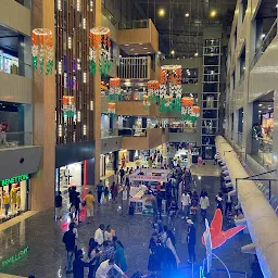 City centre mall exit path