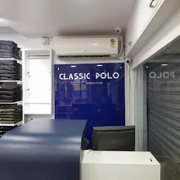 Classic Polo C&C Signature Showroom