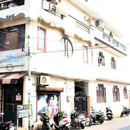 Classic Salon & Training Institute Gurdaspur since1991