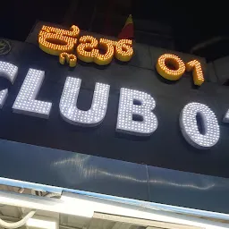 Club 01