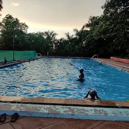CPR Swimming pool