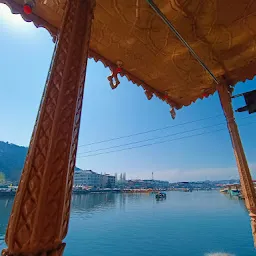 Crown Of India Group Of Houseboats