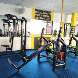 Cutsncurvez ...unisex gym