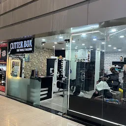 Cutterbox Salon| Best salon in nagpur