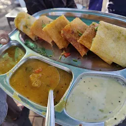 Cutting dosa