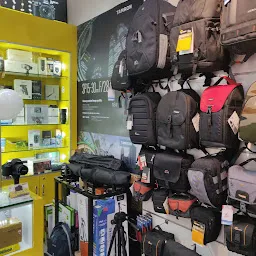 D-SLR WORLD (Nikon, Canon, Sony)