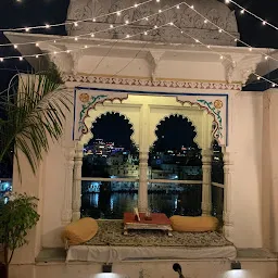Daagla Restaurant (Lake Side Rooftop Restaurant Udaipur)