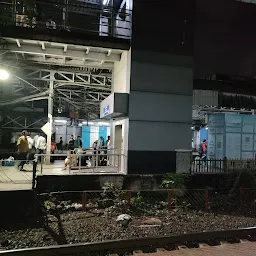 Dadar Central Railway station Platform 7 and 8