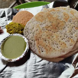 Dakshin Davangiri Loni Sponge Dosa