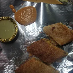 Dakshin Davangiri Loni Sponge Dosa