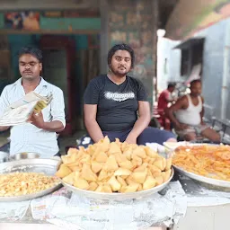 Damodar Samose wala