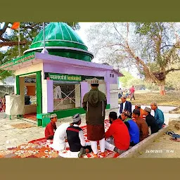 Dargah Hazrat Sayyad Baba Hazi Akram Hussain Rahmat Ullah Alahye Topkhana Bazar Cantt Lucknow