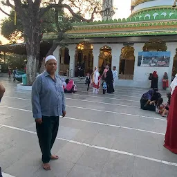 Dargah Sharif of Nahar Shah Wali درگاہ حضرت نہار شاہ ولي