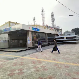 Dashrath Puri Metro Station