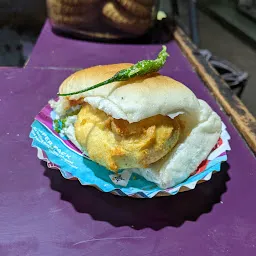 Datta Guru Wadapav & Snack Center