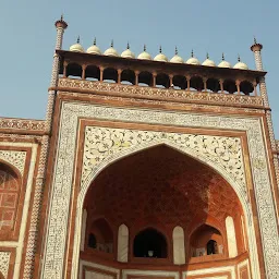 Day Tour Guide - Taj Mahal Agra