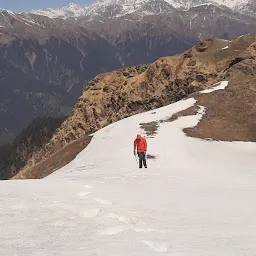 Dayara Bugyal trek