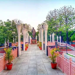 Deen Dayal Upadhyaya Park