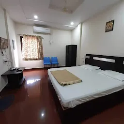 Deepa Lodge, Rooms a/c non A/c