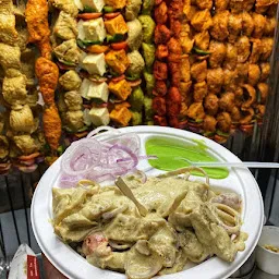 Delhi6 Foods | Soya Chaap & Flavored Tea Amravati