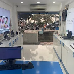 Dell Exclusive Store - Satara