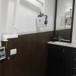 Dentist