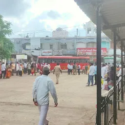 deshmukh computer center jain complex Near Main bus stand side latur