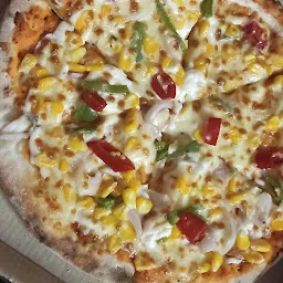Desi Crust Wood Fired Pizza:Best pizza store in fatehabad /Wood fired pizza store in fatehabad