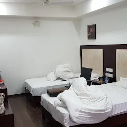 Dev Aadi Hotel
