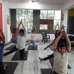 DEV DANCE & FITNESS STUDIO