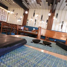 Devicos Restaurant & D Lounge Bar