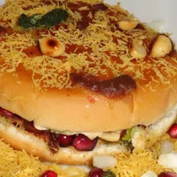 Devnarayan Vada Pav Center