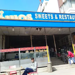 Dewas Sweets & Restaurant