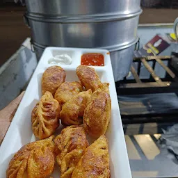 Dhani momos