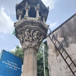 Dhantura Ni Pol Lunsawad Chabutaro, Dariyapur, Ahmedabad