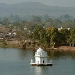 Dharam Sagar Lake
