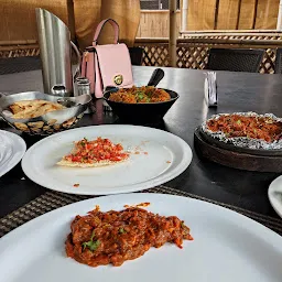 Dheemi Aanch Restaurant , Veg & Non Veg.