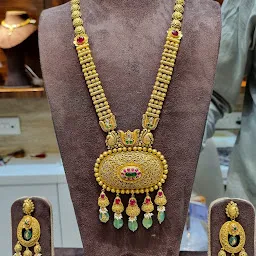 Dhirubhai & Sons jewels