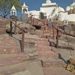 Digambar Jain Beespanthi Ajmeri Aamnaay Trust Chhatri Mandir Main Gate