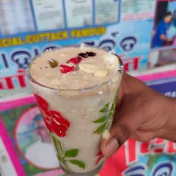 Dilbahar lassi