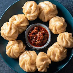 Dilliwale chole kulche and Momos