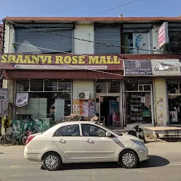 Disha Bisht Shaanvi Roj Mall
