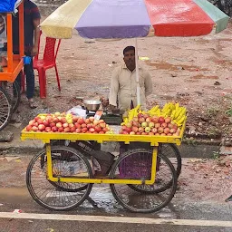 Distilary road side vegetable market