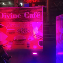 DIVINE CAFE