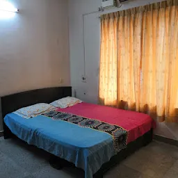 Divine Hostal for women's