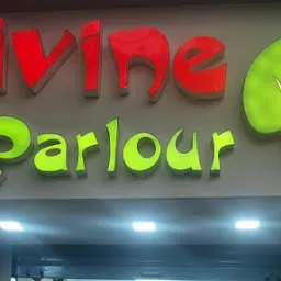 Divine pan parlour