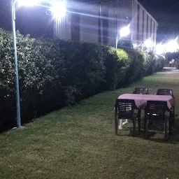 Divyani Veg Restaurant And Party Lawn